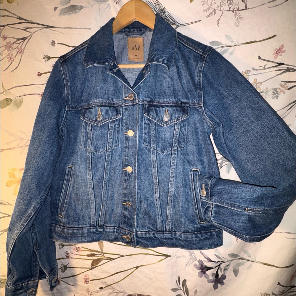 GAP Women's Classic Blue Jean Jacket